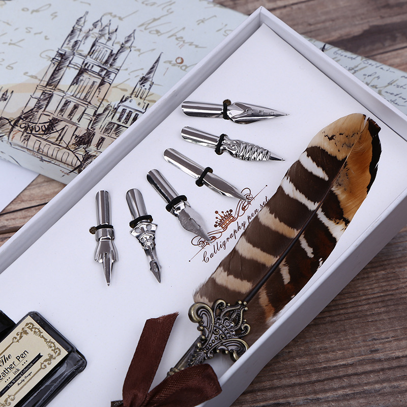 Retro Feather Dip Pen Writing  - огляд і ціна Footprint Ink Kit